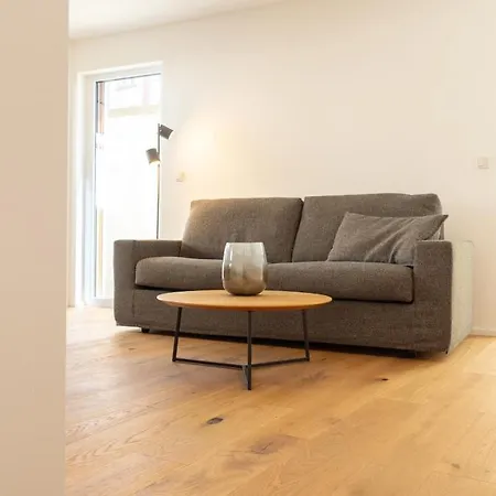 Schicke Neubau-apartments I Zentral I Parkplatz I Aufzug I 1-8 Personen