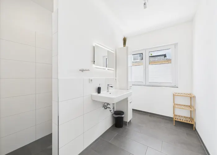 Schicke Neubau-apartments I Zentral I Parkplatz I Aufzug I 1-8 Personen